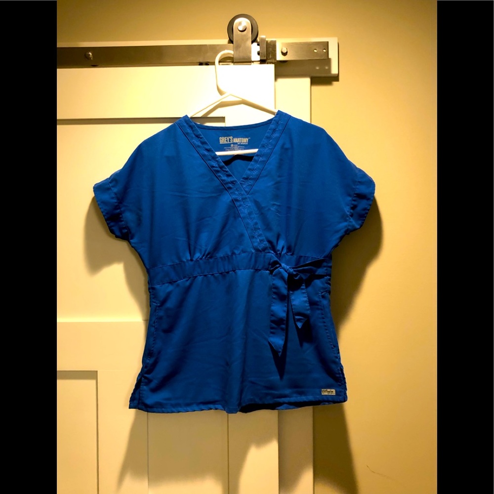 Grey’s Anatomy Embroidered Mock Wrap Scrub Top